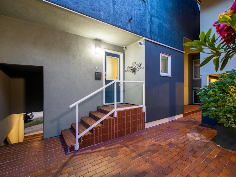 2391 Oak Street, Vancouver, BC, V6H 2J8 - 31