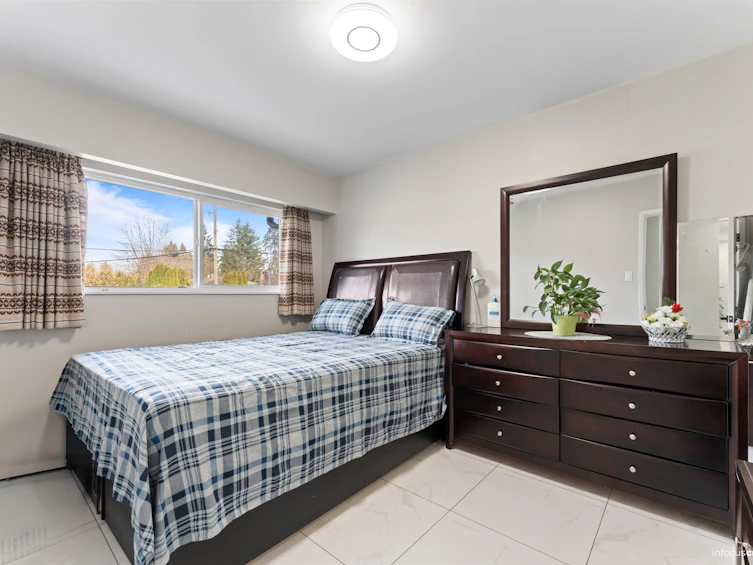 21957 Acadia Street, Maple Ridge, BC, V2X 3B7 - 8