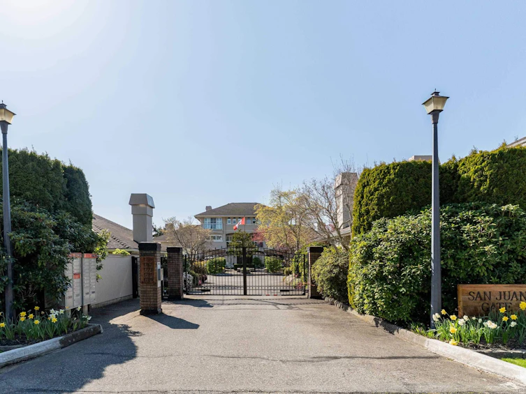 10-1781 130 Street, Surrey, BC, V4A 8R9 - 2