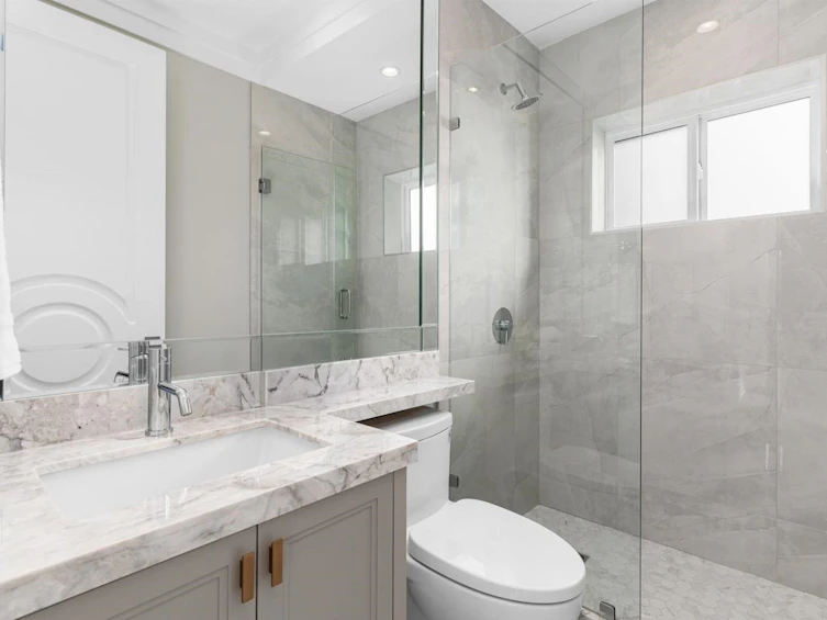 2848 W 17th Avenue, Vancouver, BC, V6L 1A2 - 12