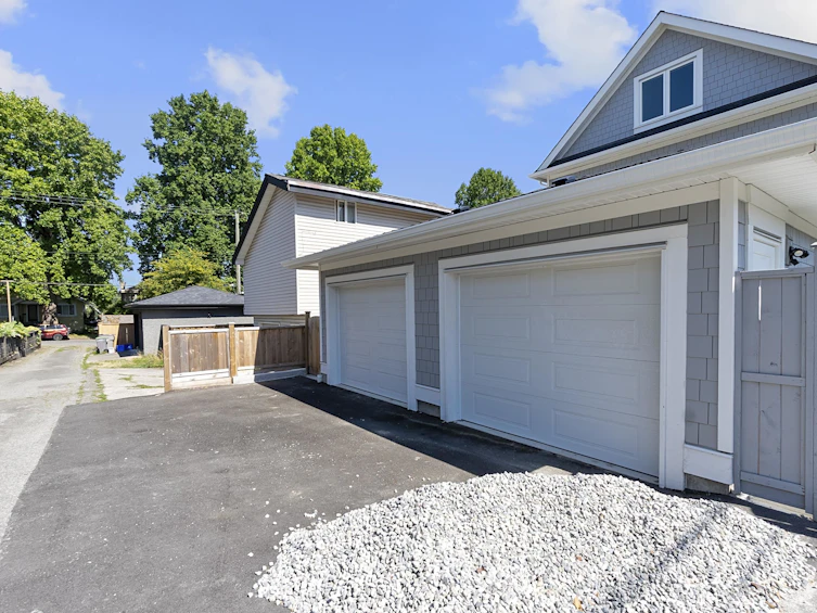 885 E King Edward Avenue, Vancouver, BC, V5V 2E4 - 23