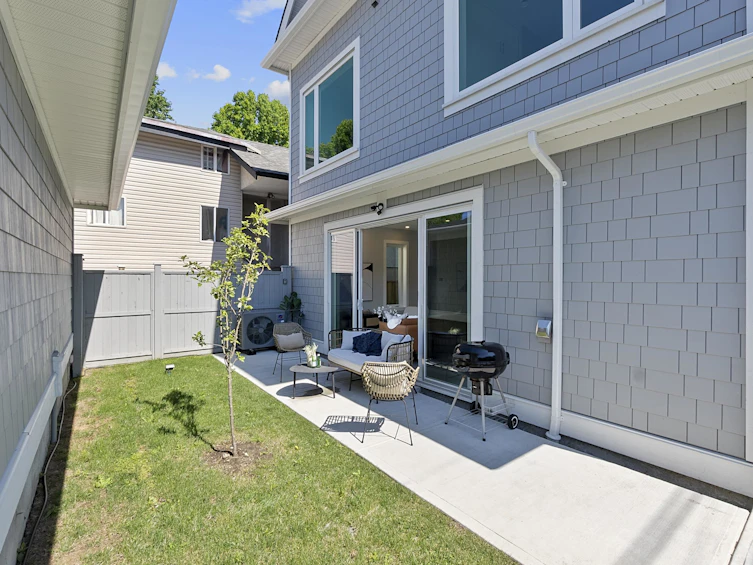 885 E King Edward Avenue, Vancouver, BC, V5V 2E4 - 22