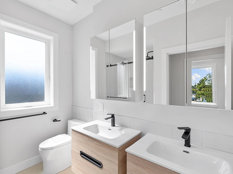 4041 St. Catherines Street, Vancouver, BC, V5V 4L7 - 13
