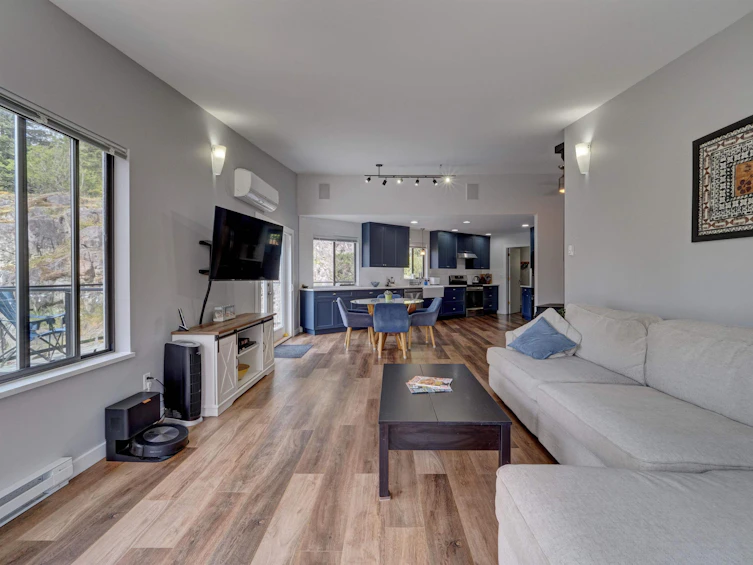 8362 Redrooffs Road, Halfmoon Bay, BC, V7Z 1E5 - 21