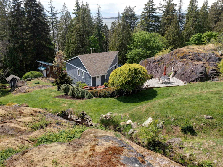 8362 Redrooffs Road, Halfmoon Bay, BC, V7Z 1E5 - 4