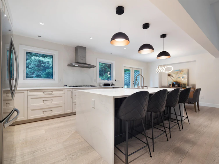 2488 Belloc Street, North Vancouver, BC, V7H 2L1 - 8