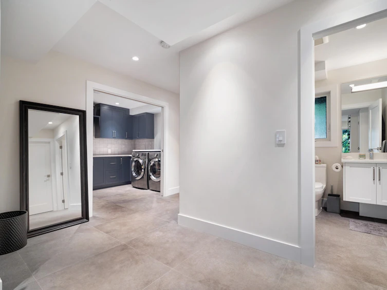 2488 Belloc Street, North Vancouver, BC, V7H 2L1 - 25