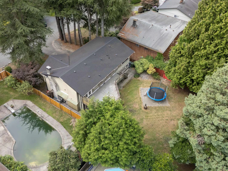2488 Belloc Street, North Vancouver, BC, V7H 2L1 - 32