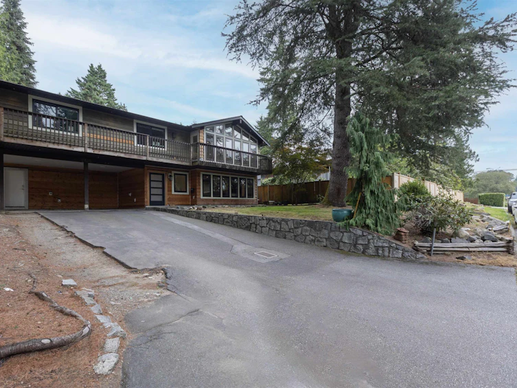 2488 Belloc Street, North Vancouver, BC, V7H 2L1 - 38