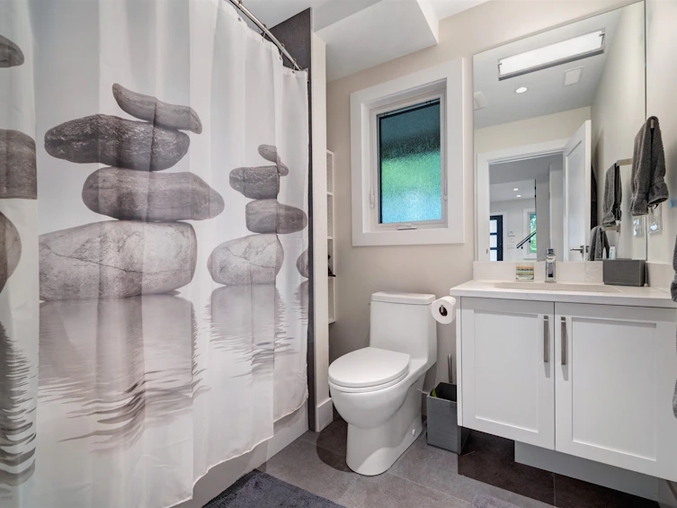 2488 Belloc Street, North Vancouver, BC, V7H 2L1 - 27