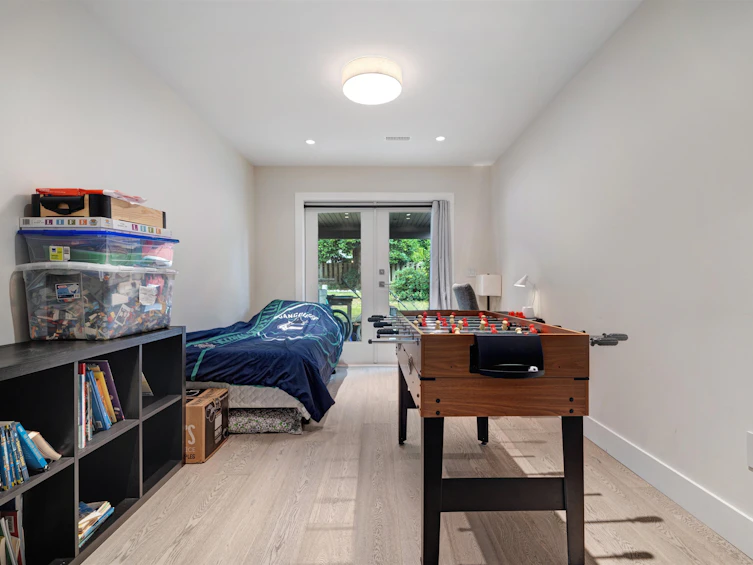 2488 Belloc Street, North Vancouver, BC, V7H 2L1 - 23