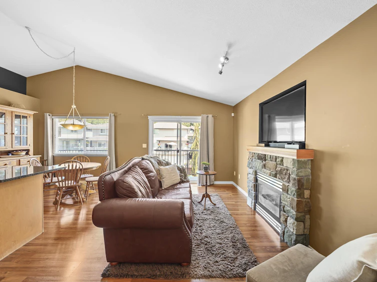 23649 Kanaka Way, Maple Ridge, BC, V2N 1E5 - 9