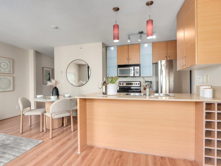 2204-928 Homer Street, Vancouver, BC, V6B 1T7 - 10