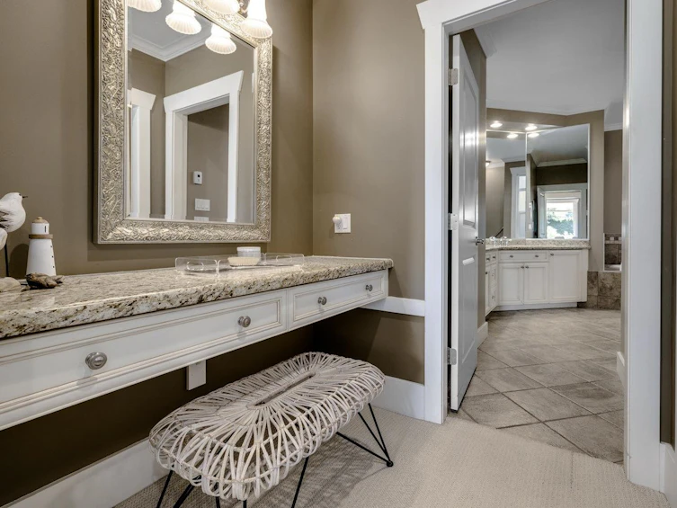 4950 1 Avenue, Delta, BC, V4M 1B3 - 18