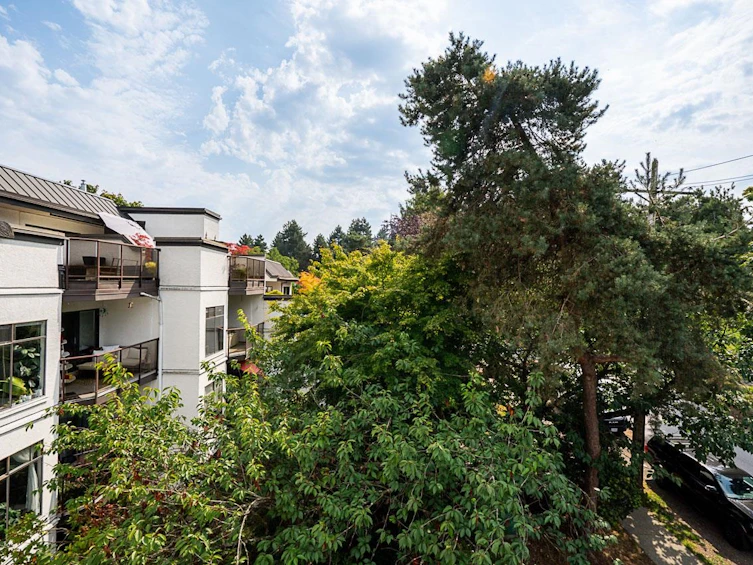 302-2222 Prince Edward Street, Vancouver, BC, V5T 4M6 - 23