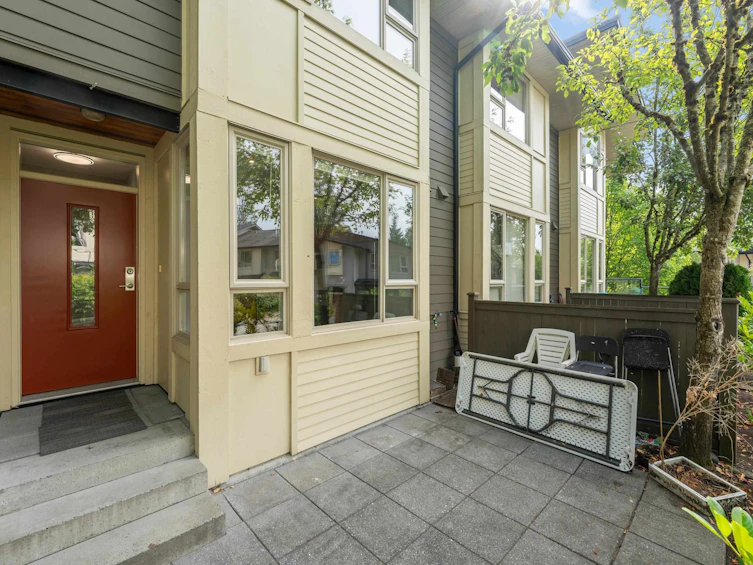 130-9229 University Crescent, Burnaby, BC, V5A 4Z2 - 3