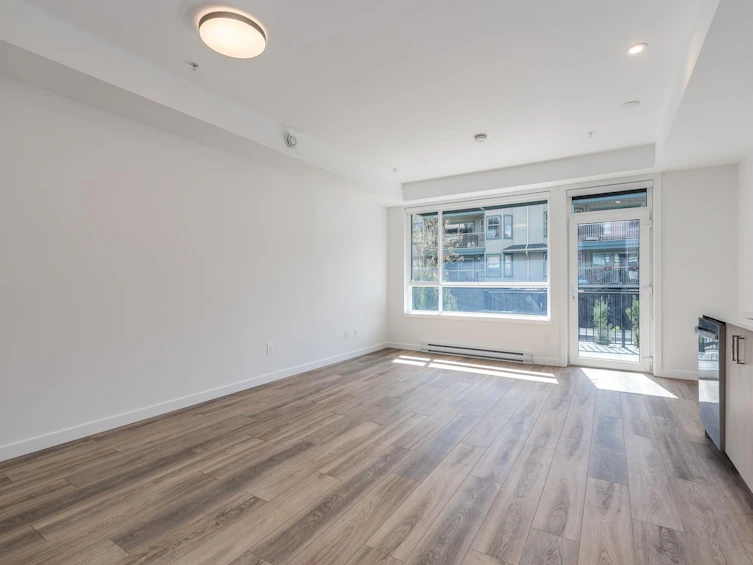 E103-13858 108 Avenue, Surrey, BC, V3T 0T8 - 4