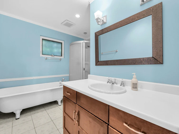 2558 Mathers Avenue, West Vancouver, BC, V7V 2J1 - 24