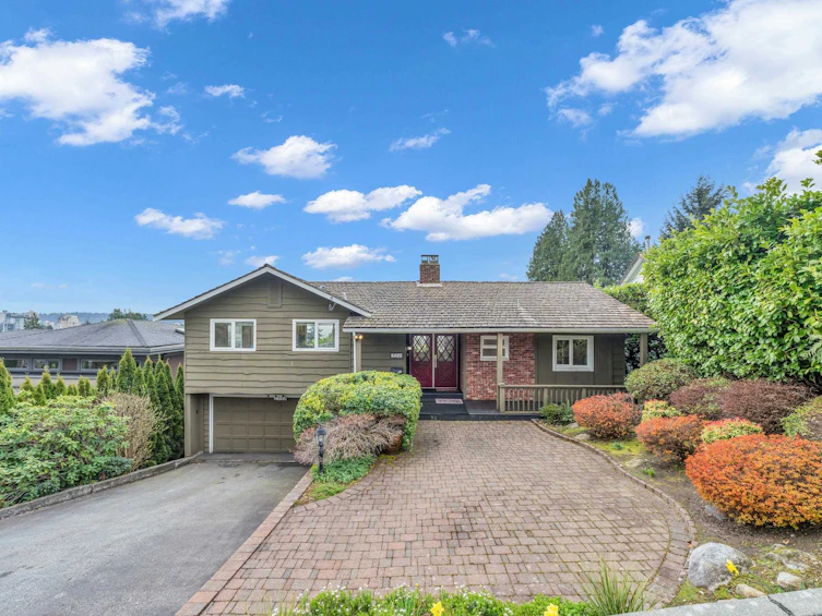 2558 Mathers Avenue, West Vancouver, BC, V7V 2J1 - 39