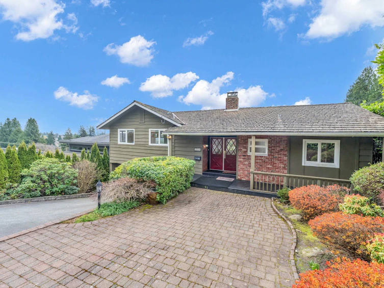 2558 Mathers Avenue, West Vancouver, BC, V7V 2J1 - 2