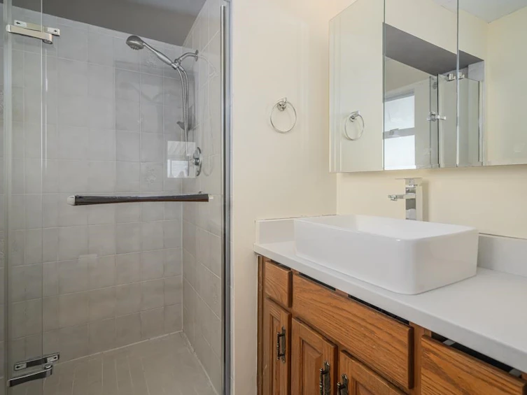3240 Clive Avenue, Vancouver, BC, V5R 4V2 - 27