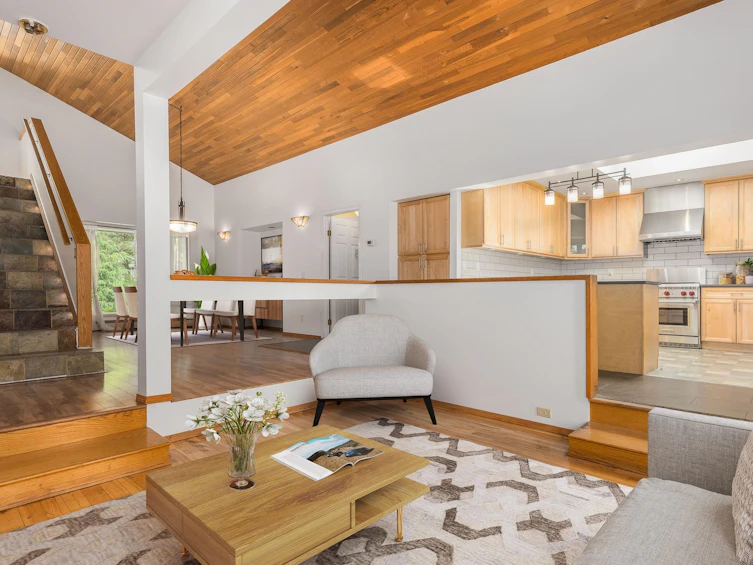 23236 130 Avenue, Maple Ridge, BC, V2X 4S6 - 2