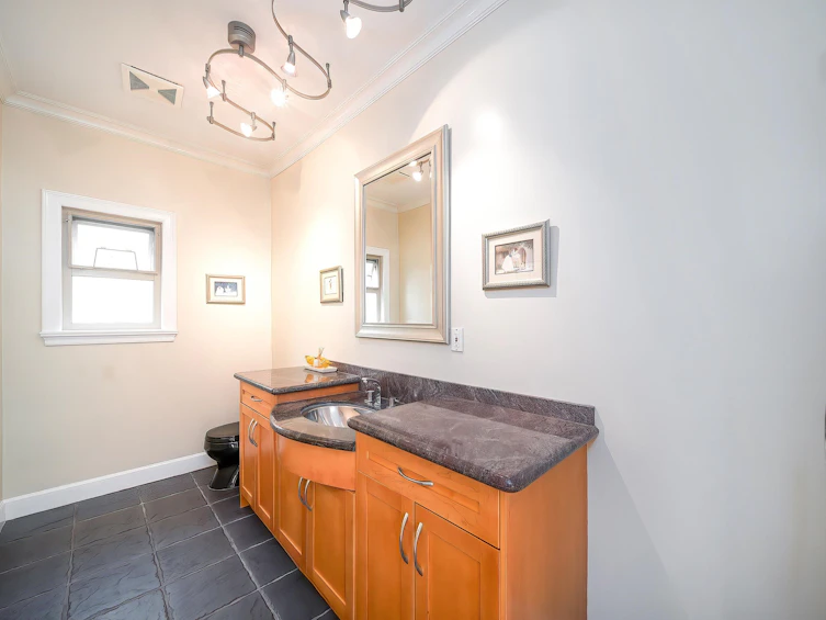 10511 No. 2 Road, Richmond, BC, V7E 2E5 - 11