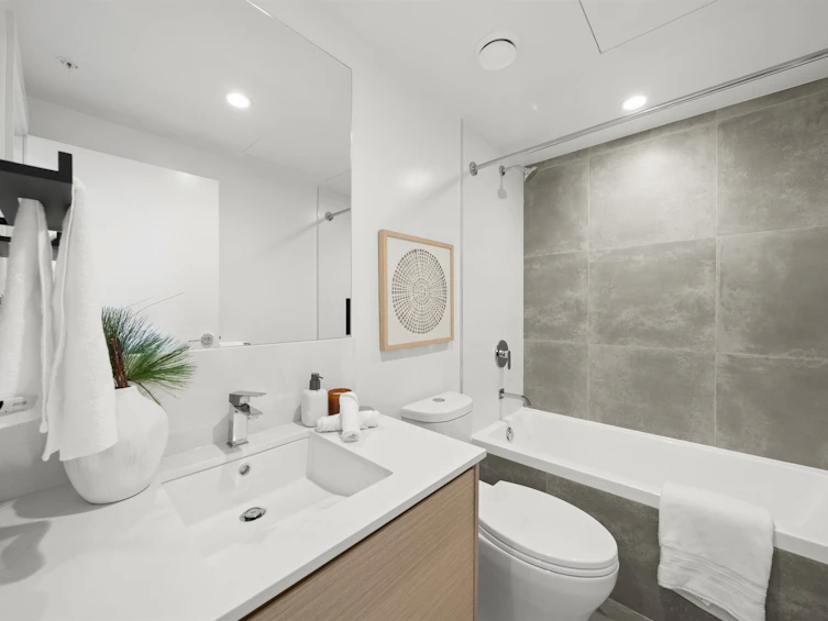 3010-13725 George Junction, Surrey, BC, V3T 0V7 - 16