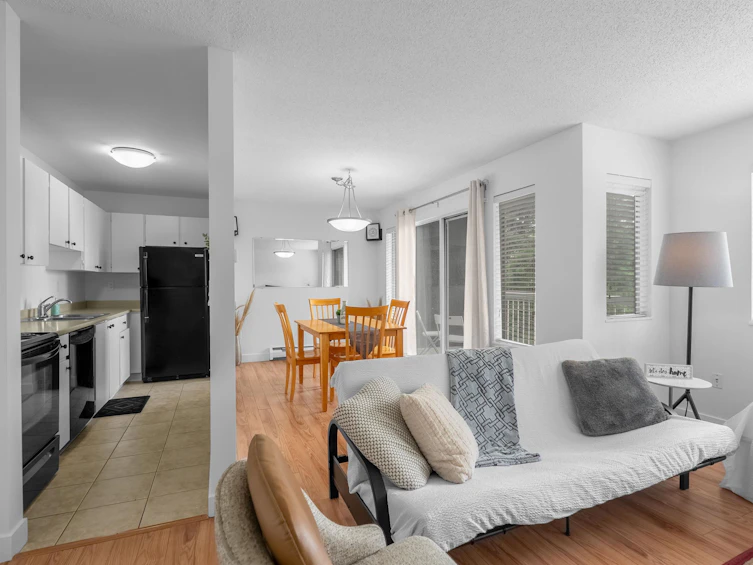 308-5664 200 Street, Langley, BC, V3A 1M8 - 5
