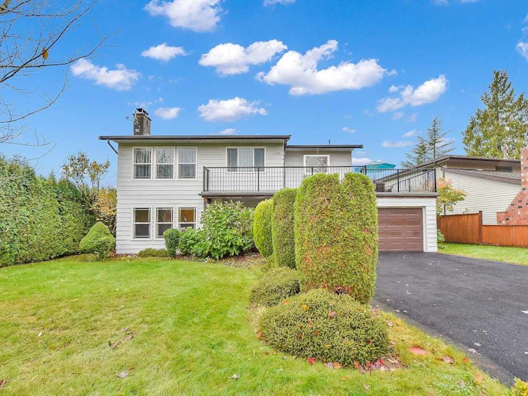 9113 145a Street, Surrey, BC, V3R 7L6