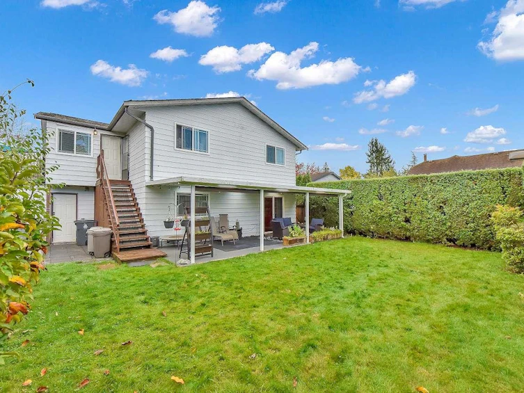 9113 145a Street, Surrey, BC, V3R 7L6 - 3