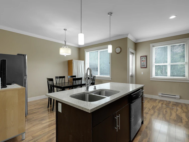 11-9077 150th Street, Surrey, BC, V3R 7Z2 - 17