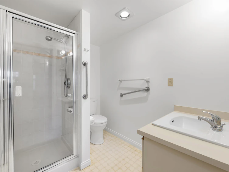 414-2800 Chesterfield Avenue, North Vancouver, BC, V7N 4M1 - 10