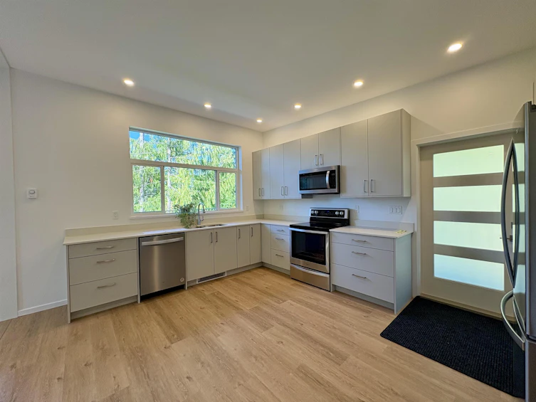 5790 Tillicum Bay Road, Sechelt, BC, V7Z 0C7 - 12