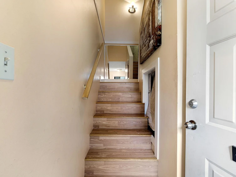18-385 Ginger Drive, New Westminster, BC, V3L 5L6 - 3