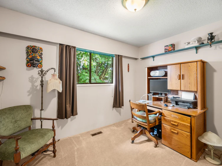 22101 Canuck Crescent, Maple Ridge, BC, V2X 4G1 - 22