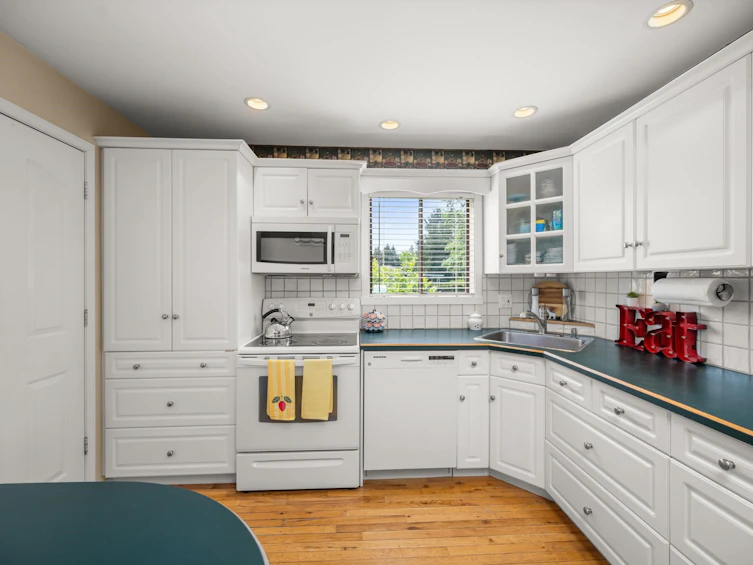 22101 Canuck Crescent, Maple Ridge, BC, V2X 4G1 - 15