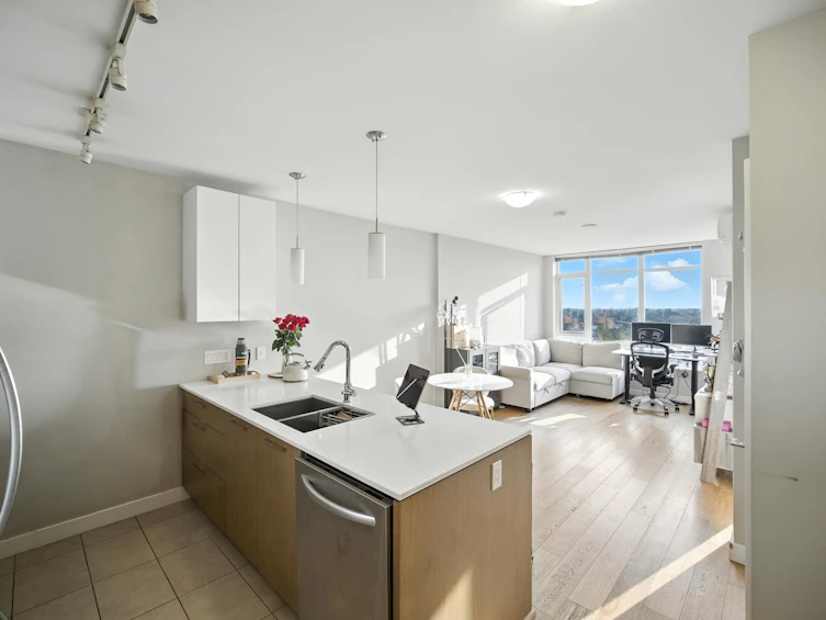 1007-6951 Elmbridge Way, Richmond, BC, V7C 0A4 - 6