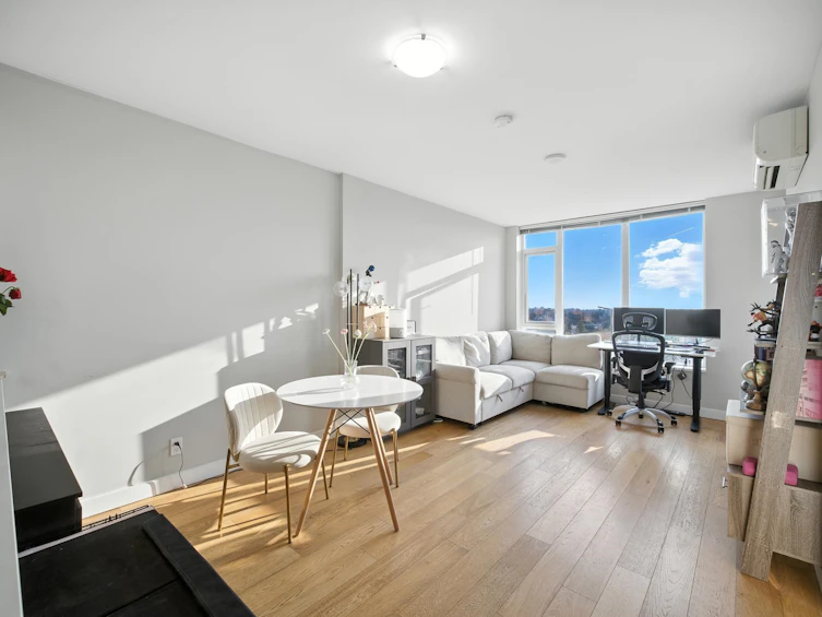 1007-6951 Elmbridge Way, Richmond, BC, V7C 0A4