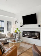212 1306 Laval Square