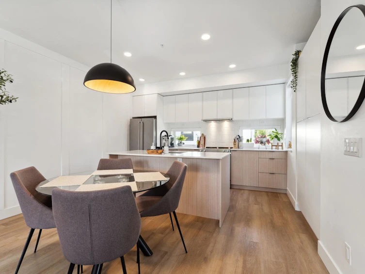 212-1306 Laval Square, Coquitlam, BC, V3K 0H4 - 4