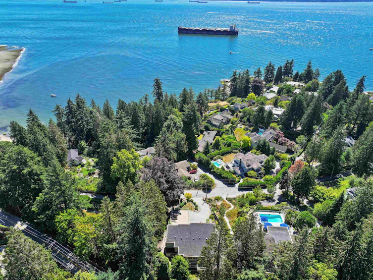 4701 Piccadilly South Road, West Vancouver, BC, V7W 1J8 - 3