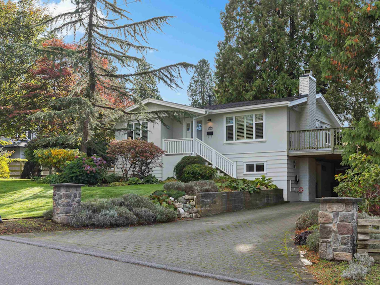 12616 26a Avenue, Surrey, BC, V4A 2M4