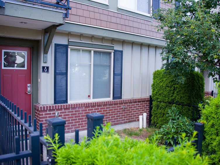 9-2845 156 Street, Surrey, BC, V3Z 3Y3 - 2