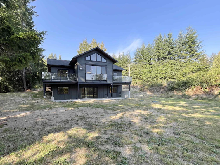 915 Payne Road, Gibsons, BC, V0N 1V7 - 4