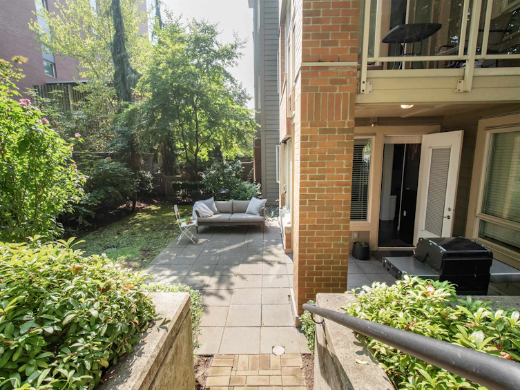 116-119 W 22nd Street, North Vancouver, BC, V7M 0B4 - 12