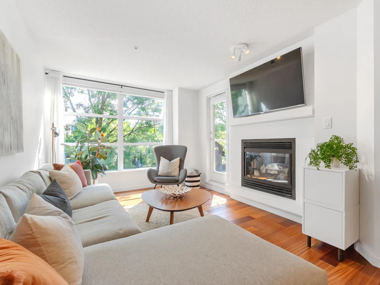 219-2768 Cranberry Drive, Vancouver, BC, V6K 4V1 - 2