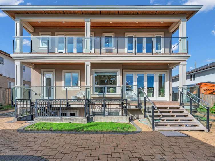 6680 Winch Street, Burnaby, BC, V5B 2L6 - 37
