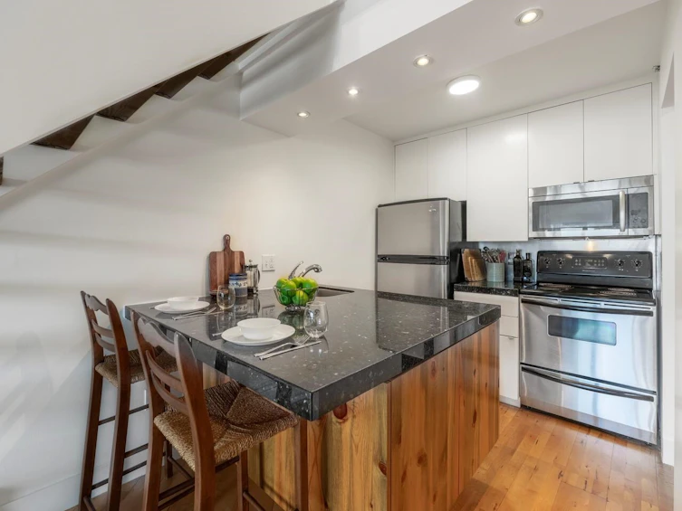 408-1549 Kitchener Street, Vancouver, BC, V5L 2V8 - 2