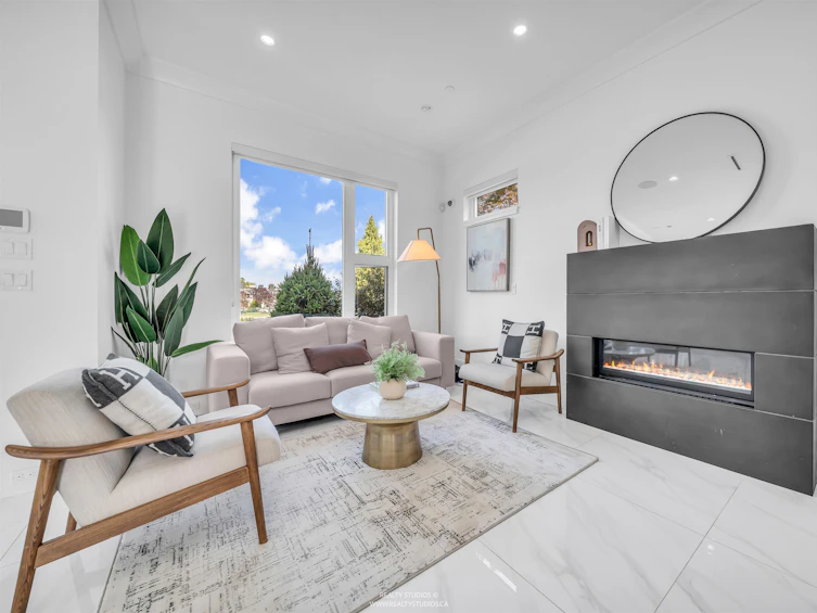 90 W 27th Avenue, Vancouver, BC, V5Y 2K3 - 3